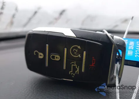 2019 Ram 1500 Big Horn/Lone Star 4X4 6'4 Box z USA, uszkodzony, nr VIN 1C6SRFMT2KN521613